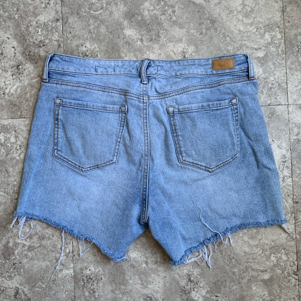 Sofia Vergara Gabriella Shorts Size 10 - Picture 6 of 7